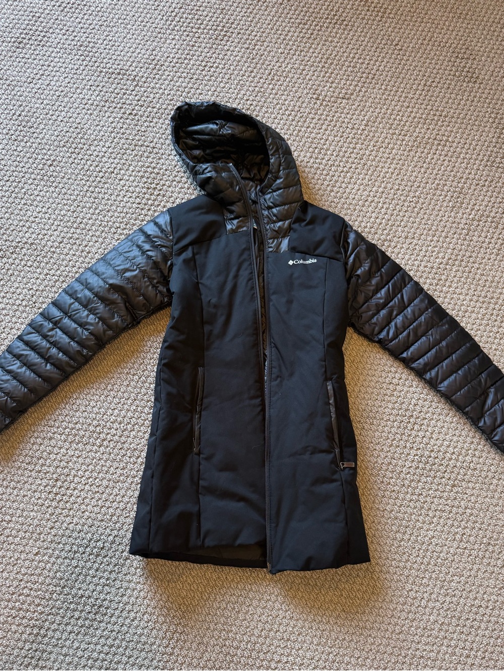 Columbia Women's Fenn Ridge Mid Insulated Black Hooded Puffer Coat